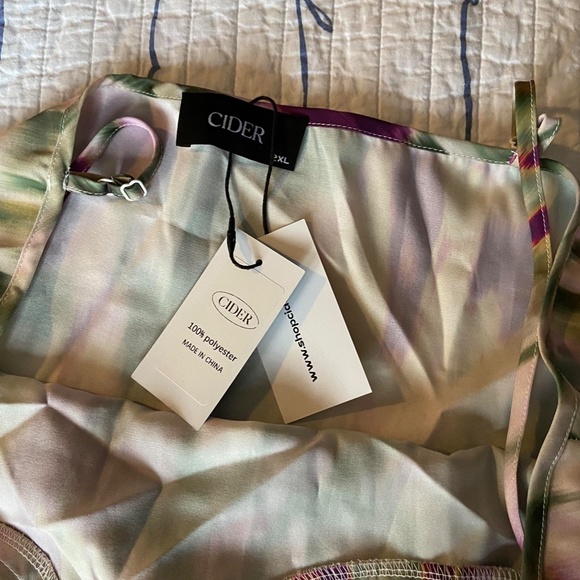 CIDER - Illusion Ruched Midi Dress NWT - Picture 5 of 7